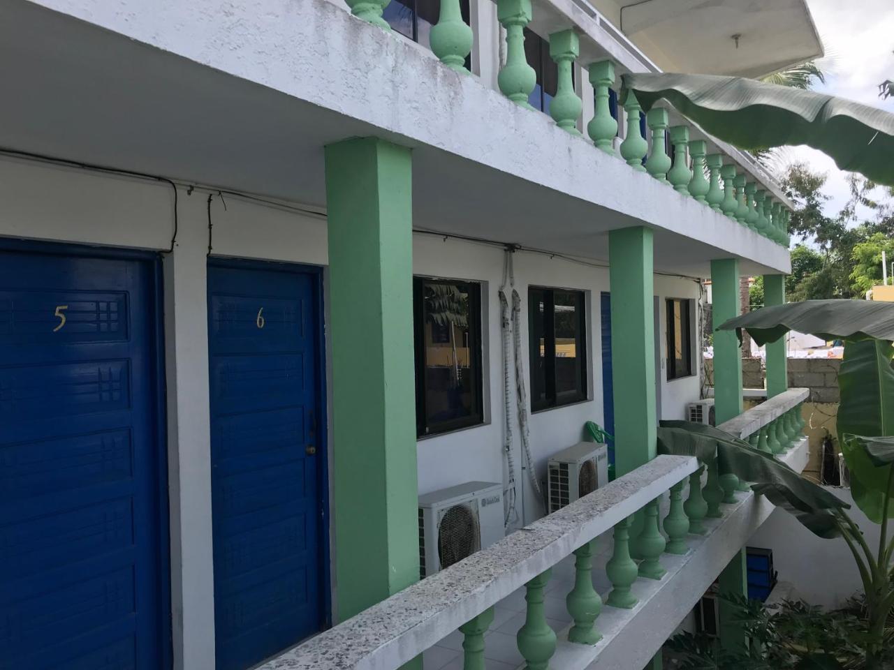 Hotel Restaurante Thomas Бока Чика Екстериор снимка