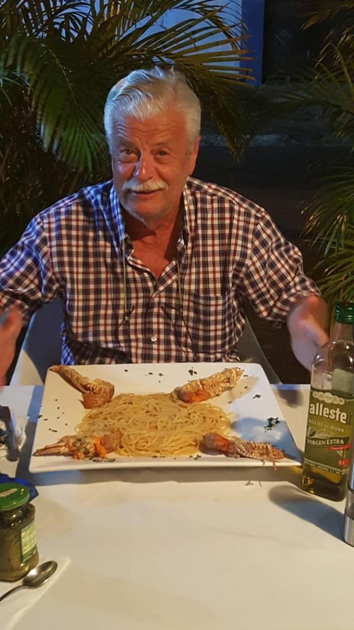 Hotel Restaurante Thomas Бока Чика Екстериор снимка