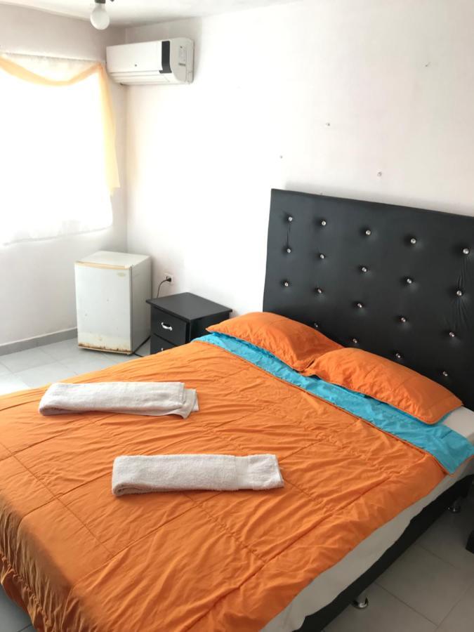 Hotel Restaurante Thomas Бока Чика Екстериор снимка
