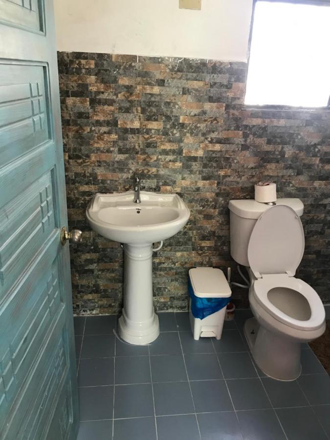 Hotel Restaurante Thomas Бока Чика Екстериор снимка